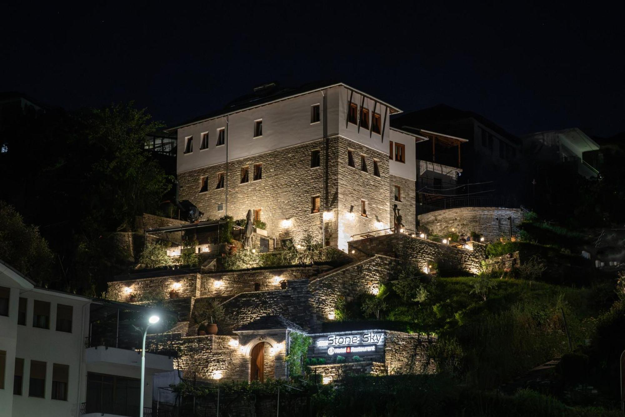 The Stone Sky Hotel จีโรคาสเตอร์ ภายนอก รูปภาพ