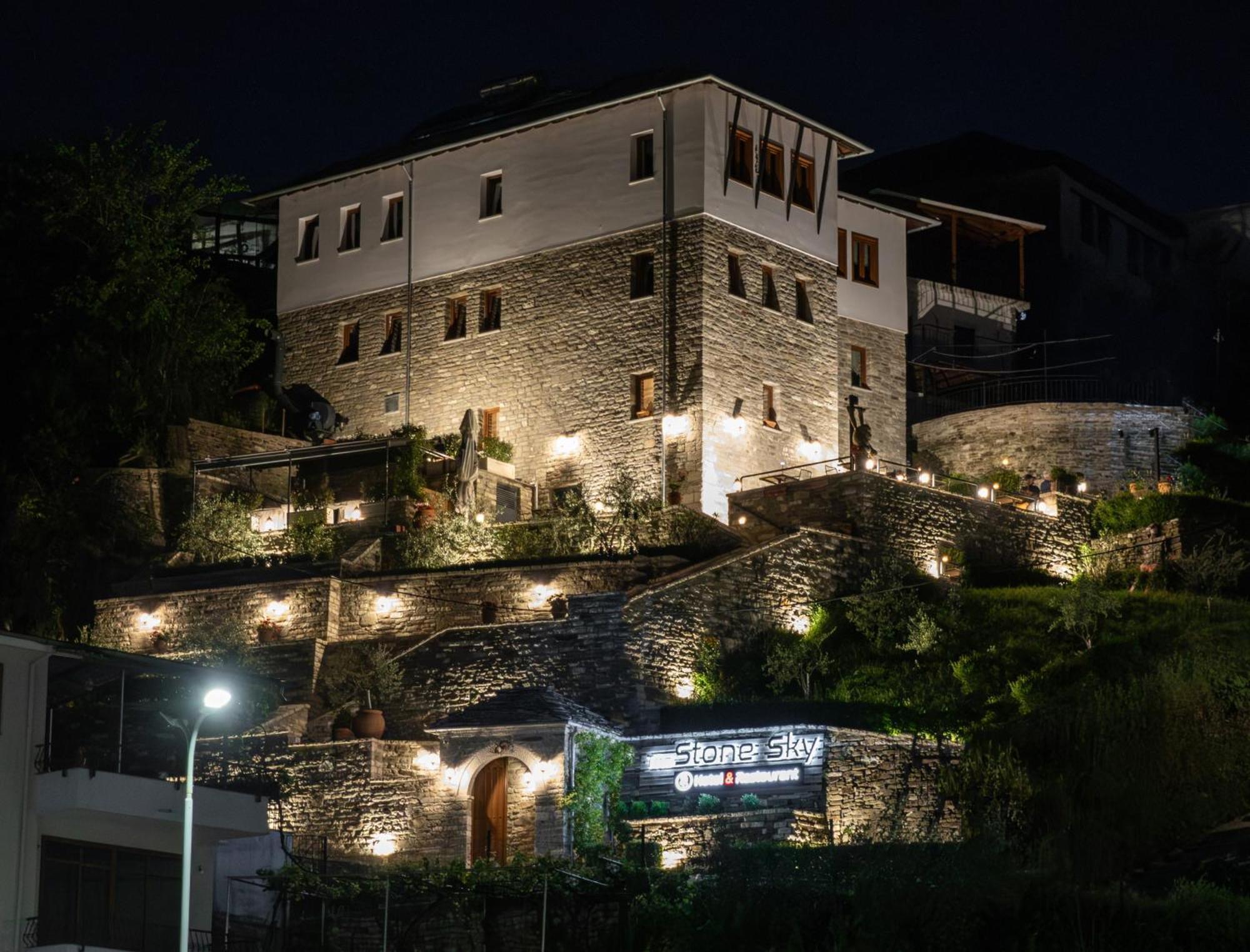 The Stone Sky Hotel จีโรคาสเตอร์ ภายนอก รูปภาพ