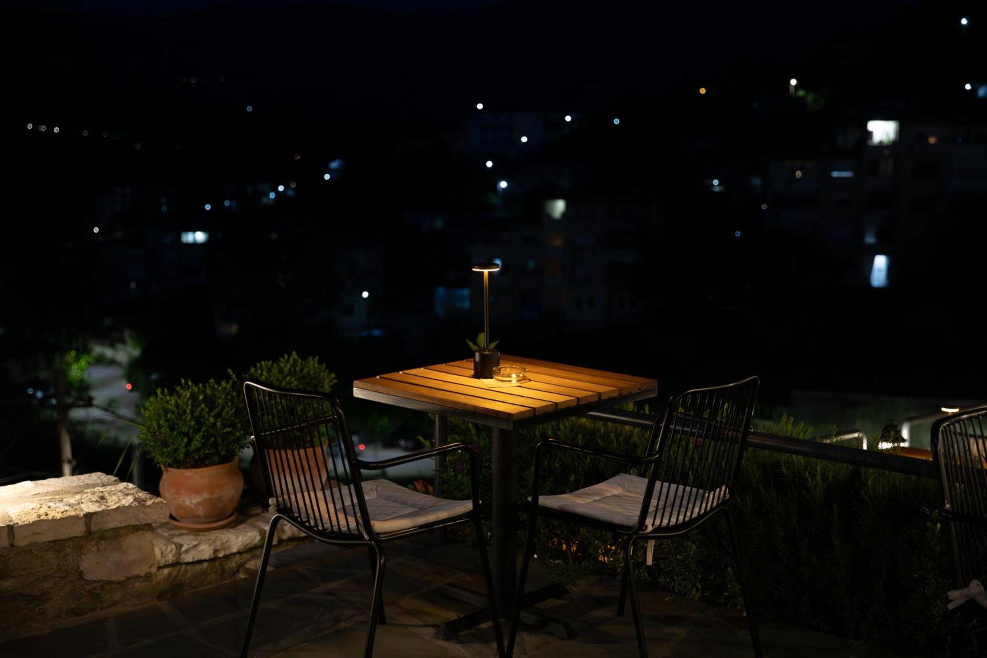 The Stone Sky Hotel จีโรคาสเตอร์ ภายนอก รูปภาพ