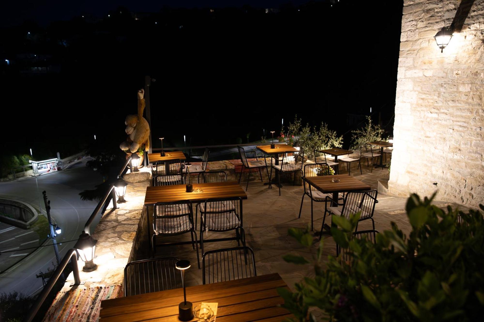 The Stone Sky Hotel จีโรคาสเตอร์ ภายนอก รูปภาพ